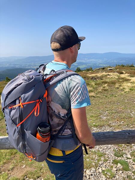Ruksak Salewa Mountain Trainer 2 28 Man - patentni zatvarač i džepovi